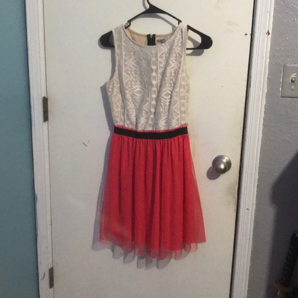 Do not wear no more, only worn twice